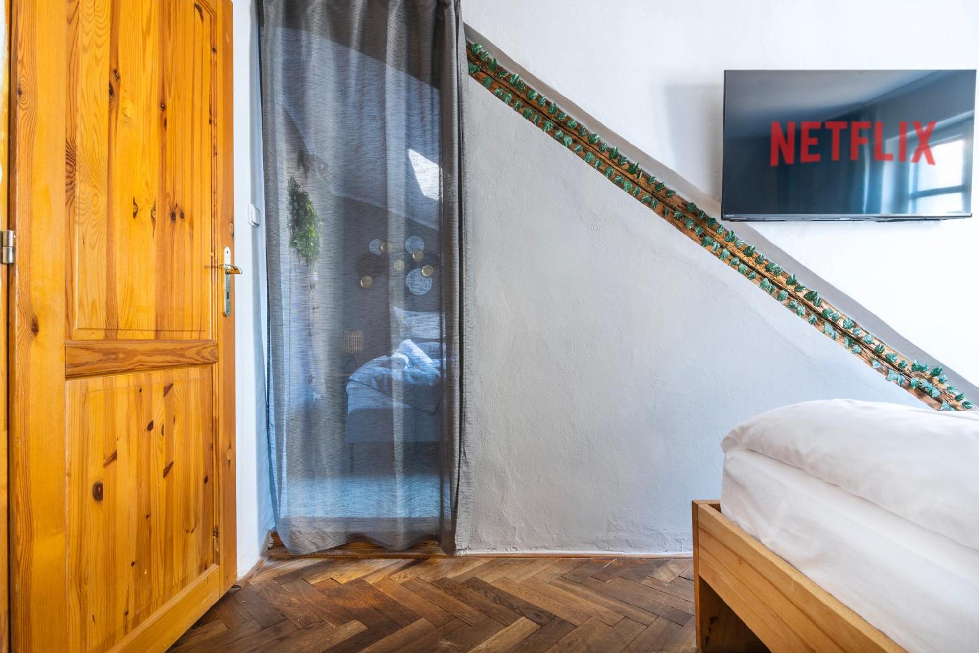 20 Seconds To Charles Bridge Apartment Prague Ngoại thất bức ảnh